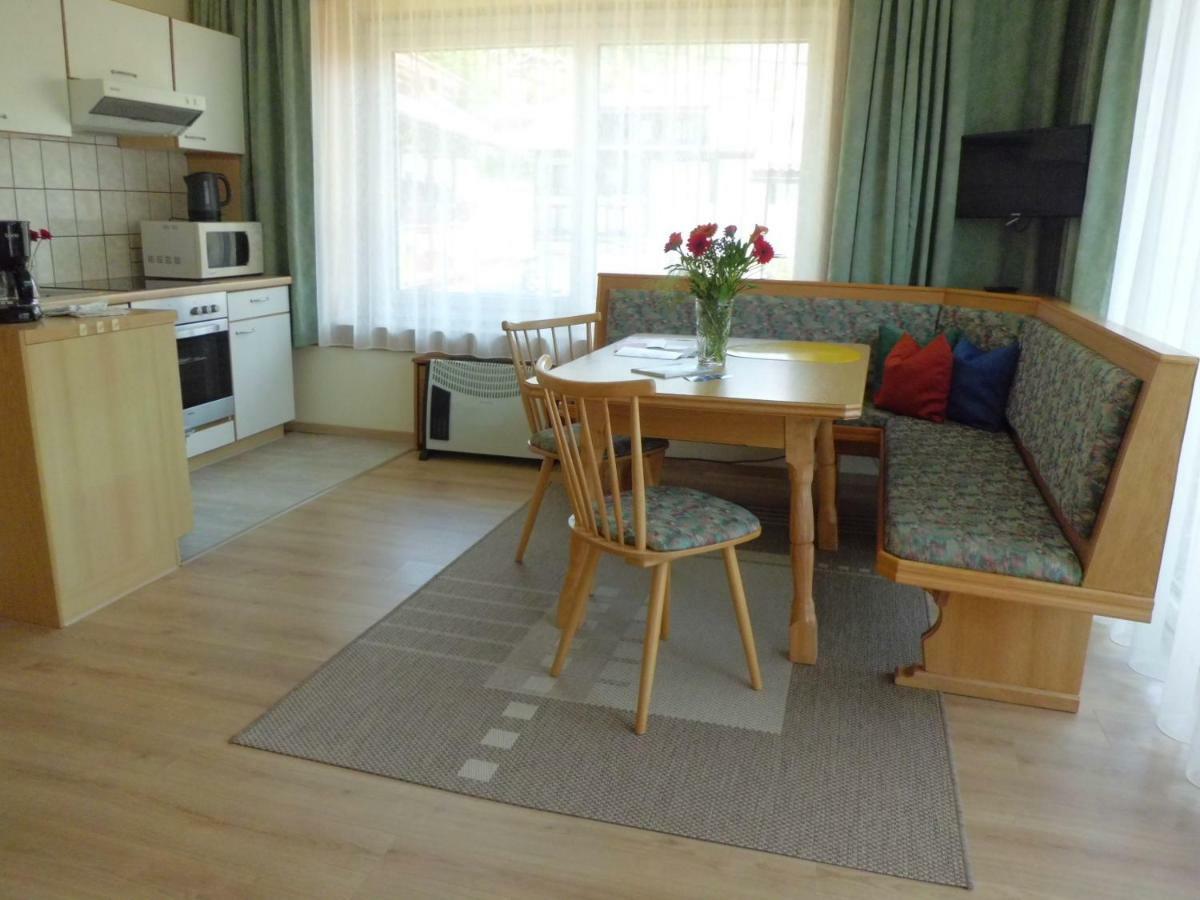 Haus Susanne Apartamento Bad Kleinkirchheim Exterior foto