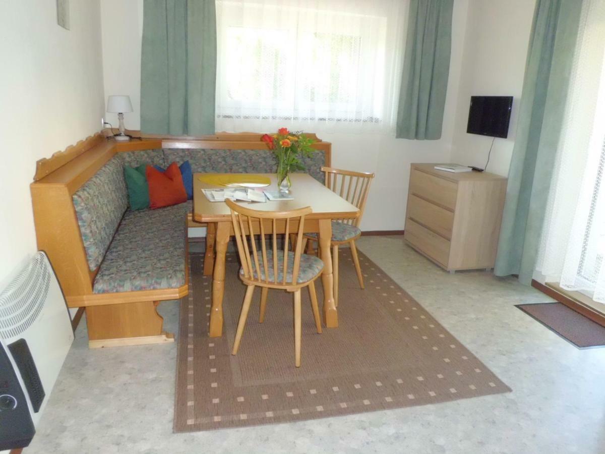Haus Susanne Apartamento Bad Kleinkirchheim Exterior foto