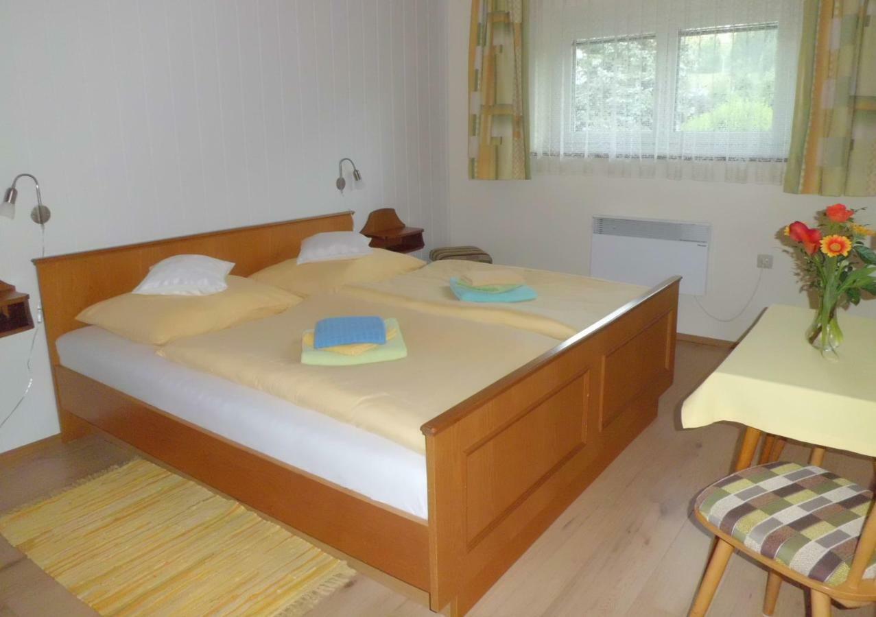 Haus Susanne Apartamento Bad Kleinkirchheim Exterior foto