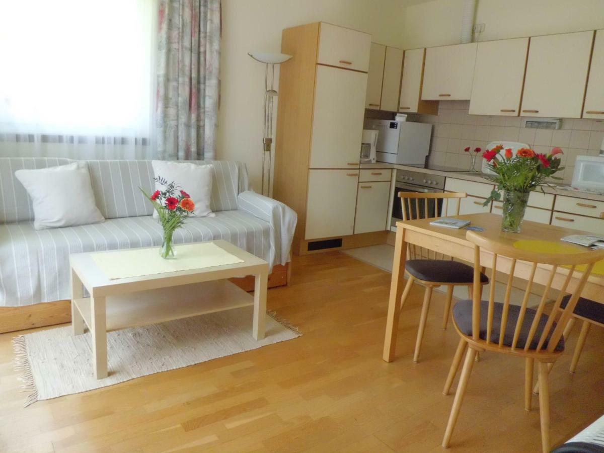 Haus Susanne Apartamento Bad Kleinkirchheim Exterior foto